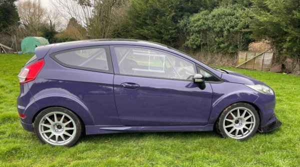 Ford Fiesta Mk7 3dr - Polycarbonate Front Door Windows