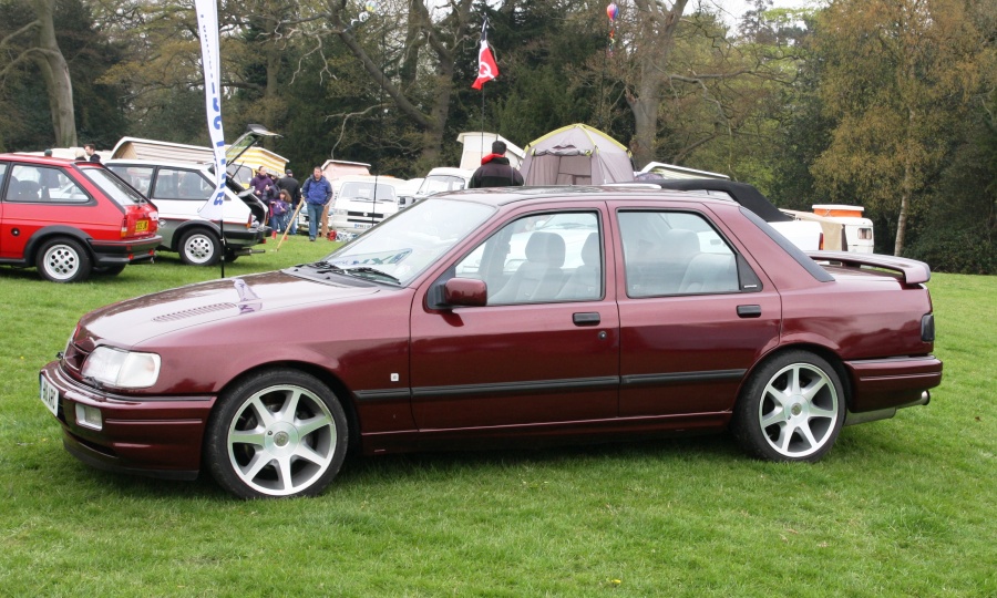 Ford Sierra Sapphire - Polycarbonate Rear Door Windows (pair)